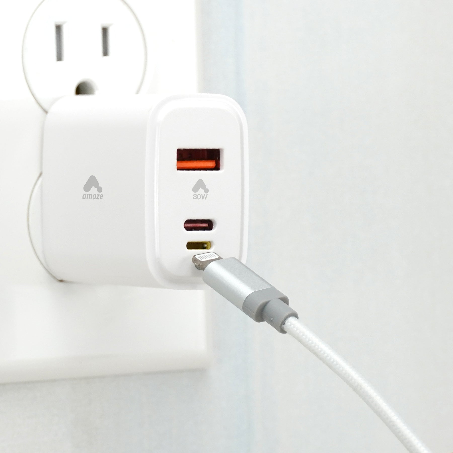 Amaze 3-Port PD Wall Charger image 3