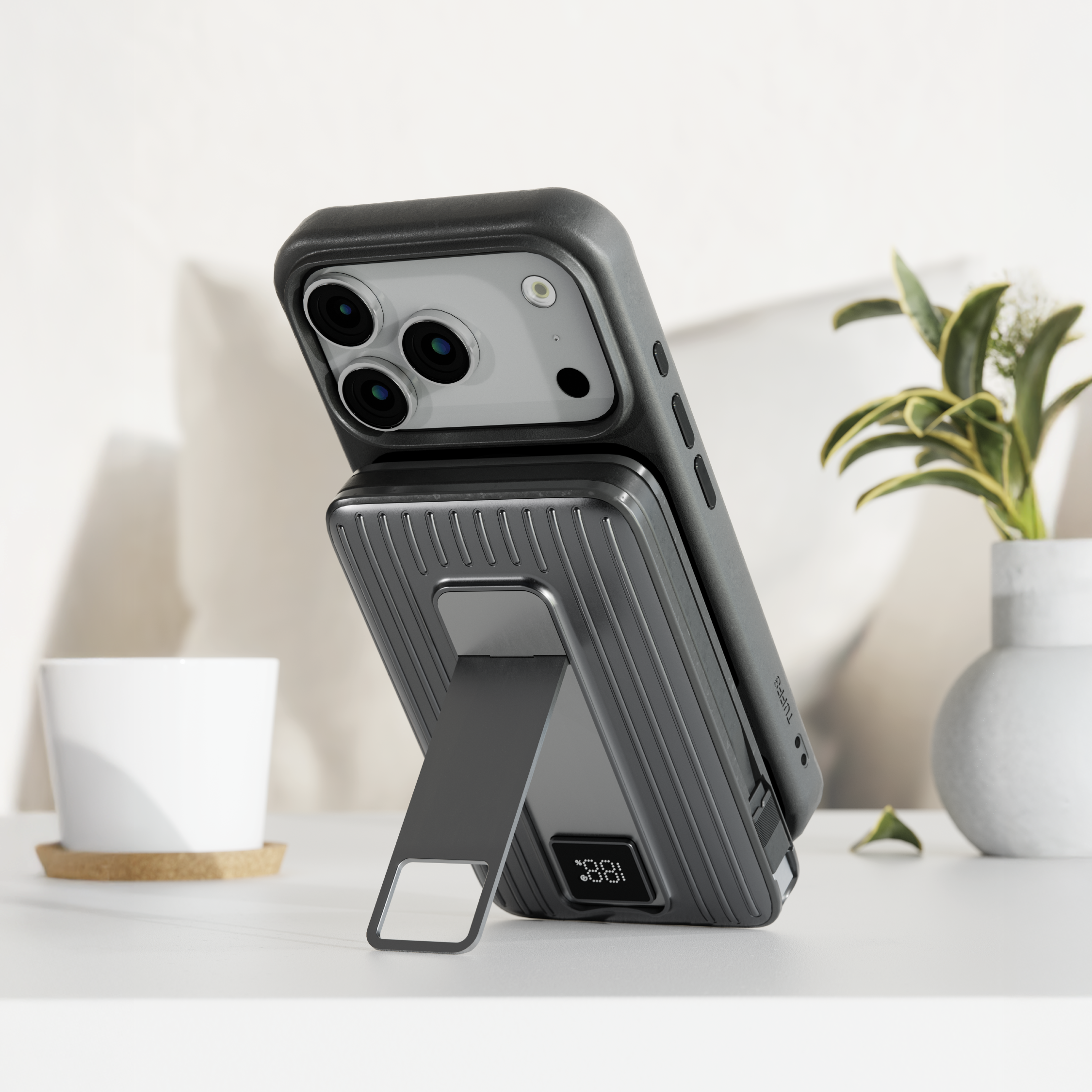 10,000 mAh Powerbank with Built-In Cable